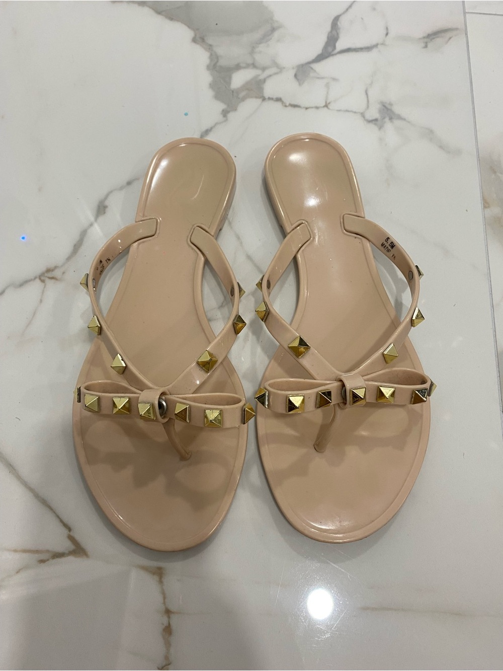 Steve Madden Nude Bow Thong Sandals with Gold Studs
